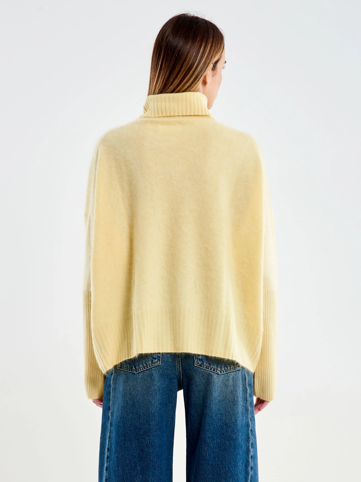 Jersey cuello alto oversize
