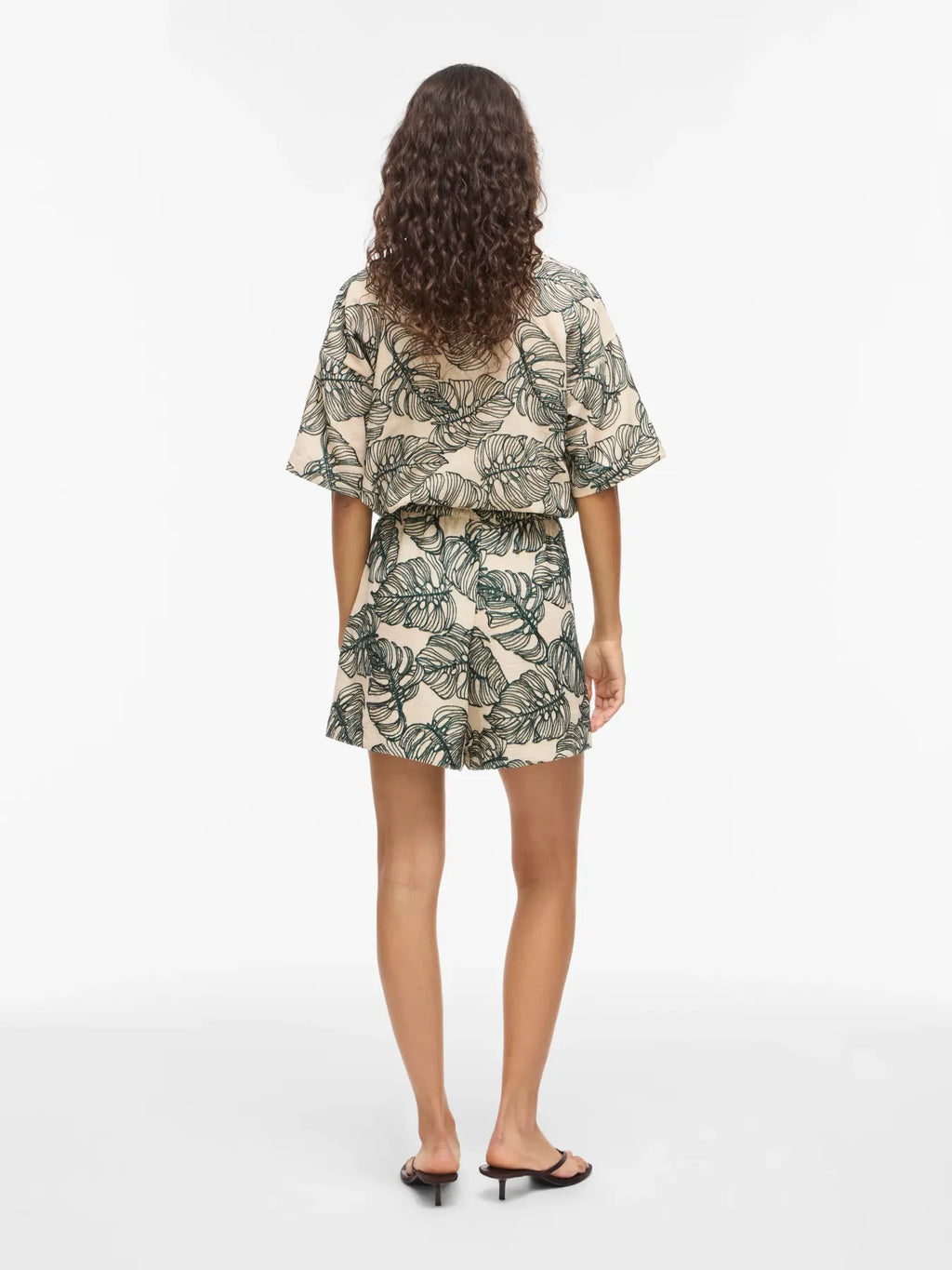 Shorts Viflura Talle Alto Birch Estampado Palmeras