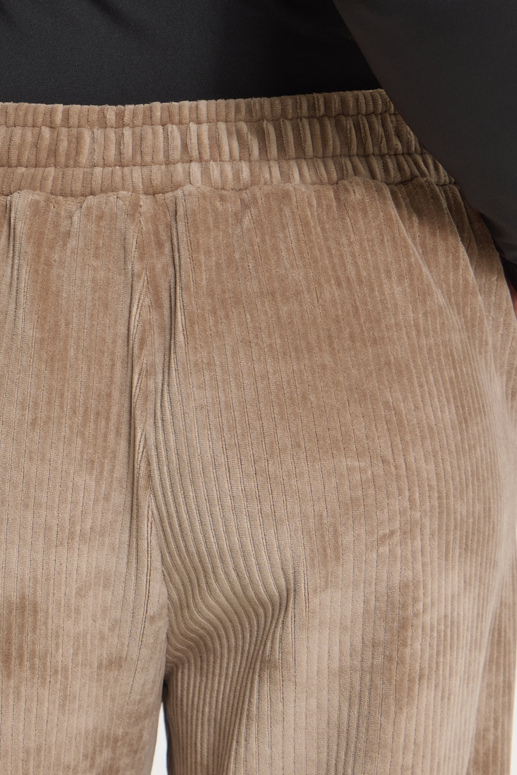 Pantalón IHTAMARY Cropped ICHI - Birch, detalle pana