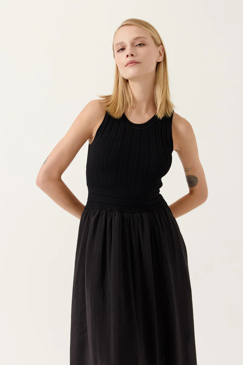 Vestido Aliris Negra