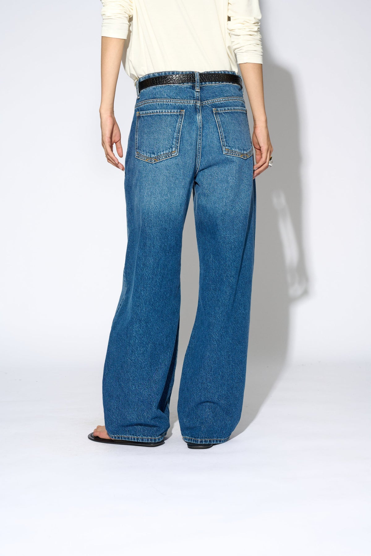 Jeans Solange denim medio - detalle bolsillos