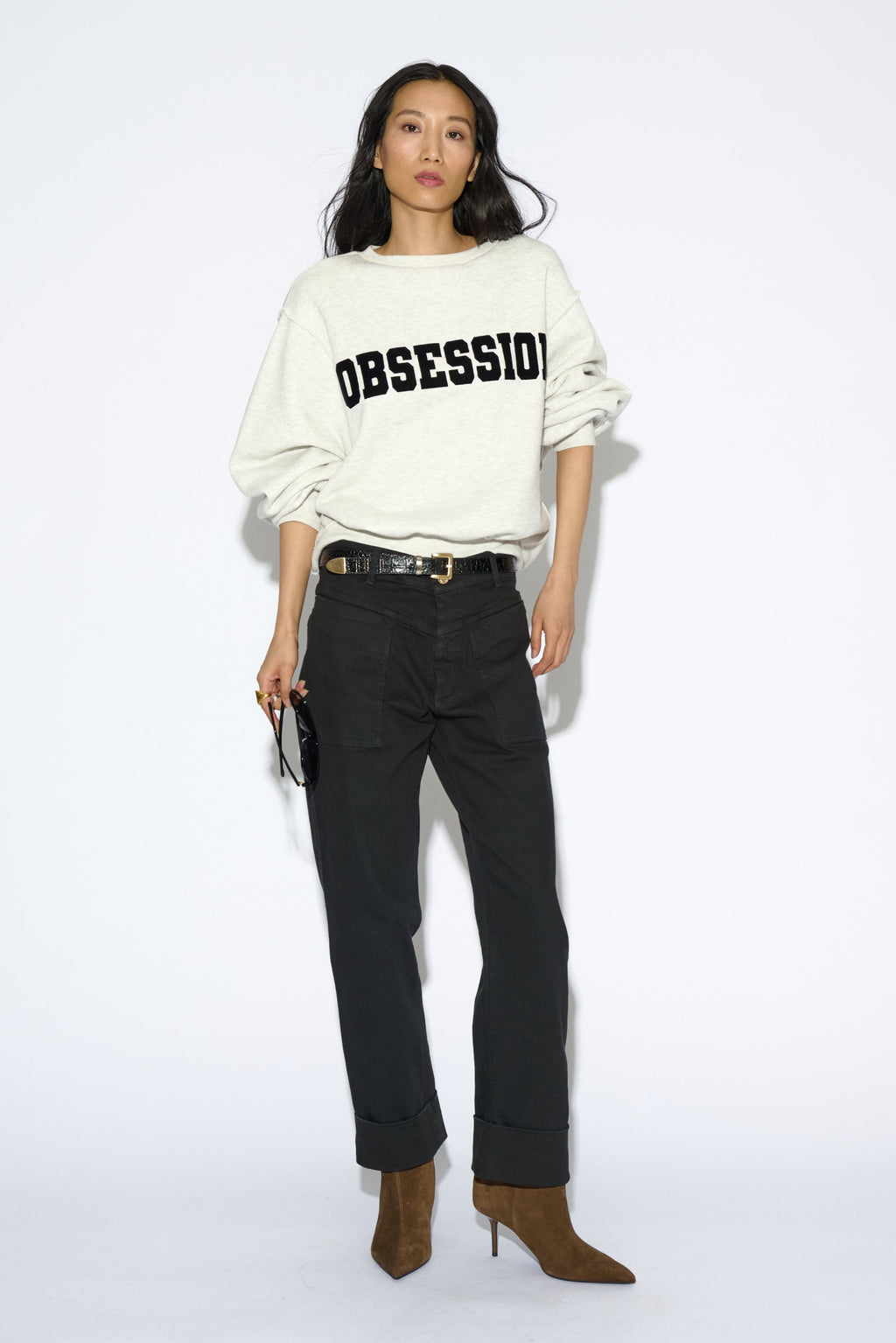 Sudadera Obsession gris - modelo