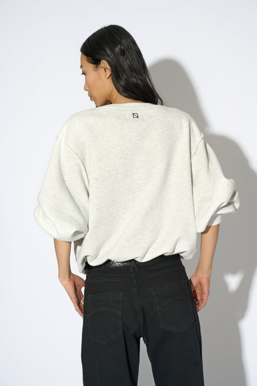 Sudadera Obsession gris - detalle puños