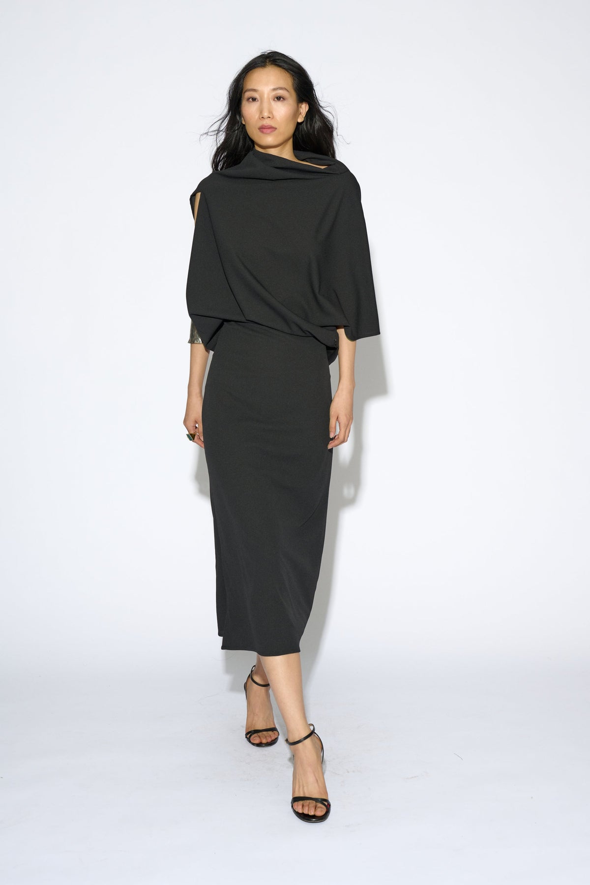 Vestido Greta negro - vista trasera