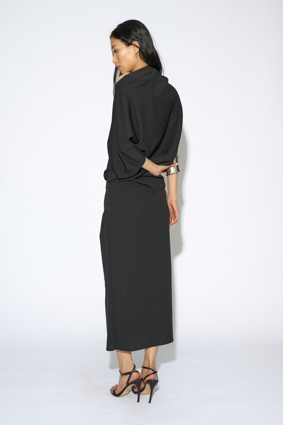 Vestido Greta negro - detalle cremallera