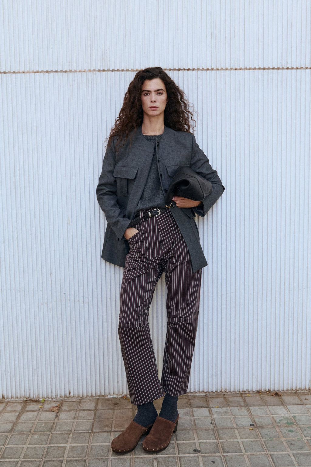 Pantalón Bruna raya marrón - vista frontal