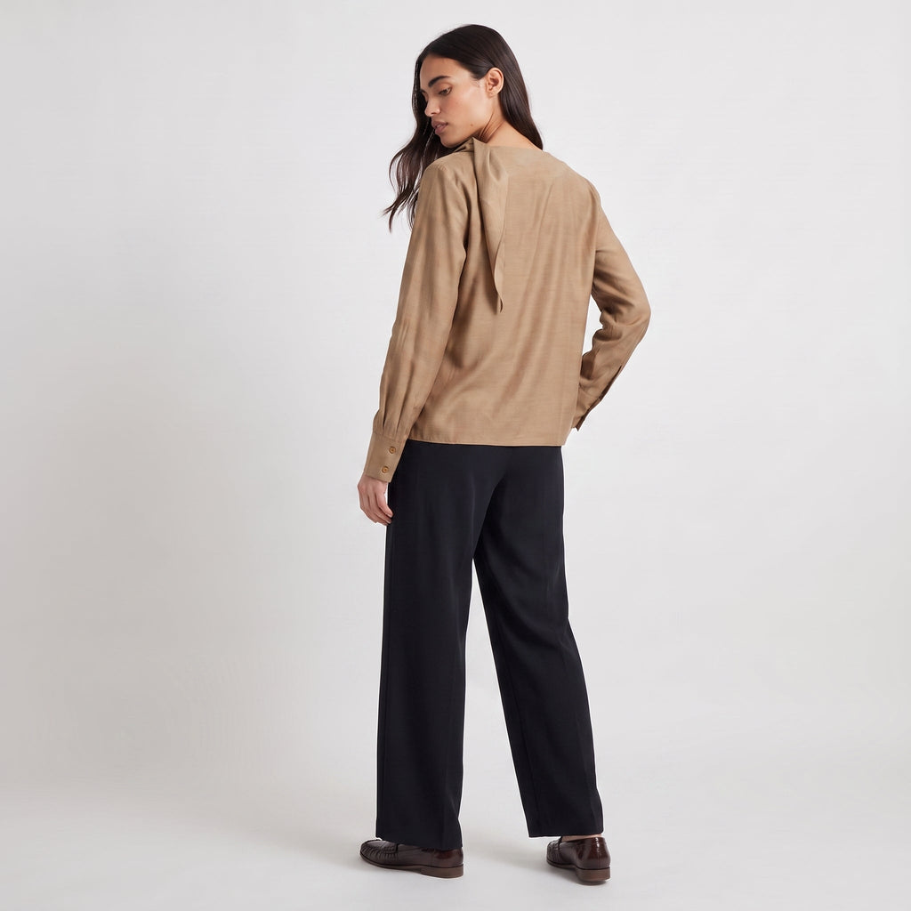 Blusa Elelis beige - detalle
