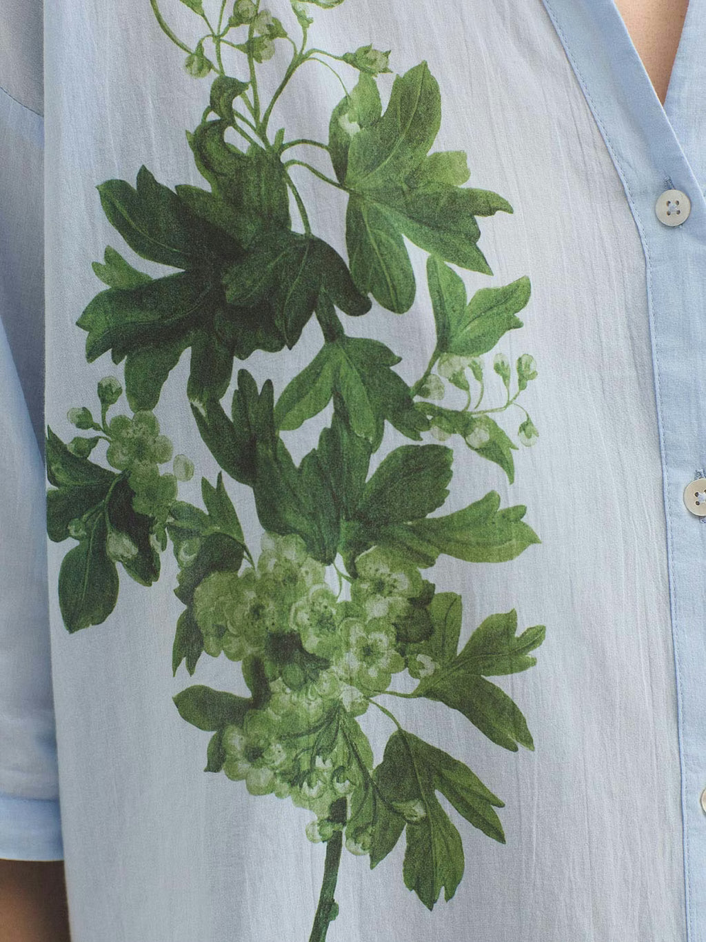Camisa Positioned Flower Shirt Azul-claro