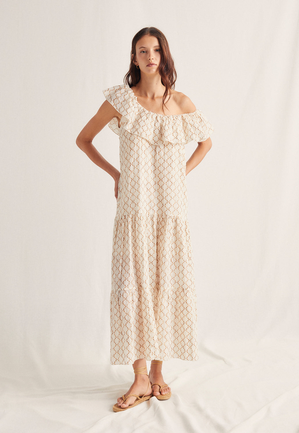 Vestido Volante Bordado Etnico Ivy Crudo