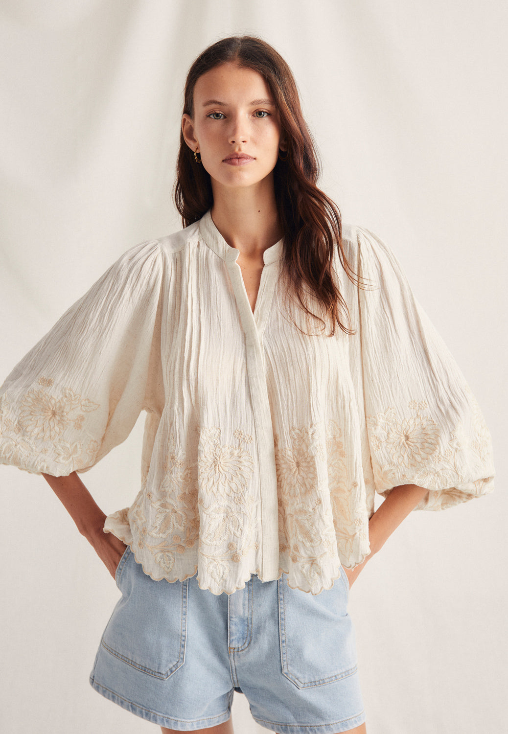 Blusa Bordados Fiona Crudo
