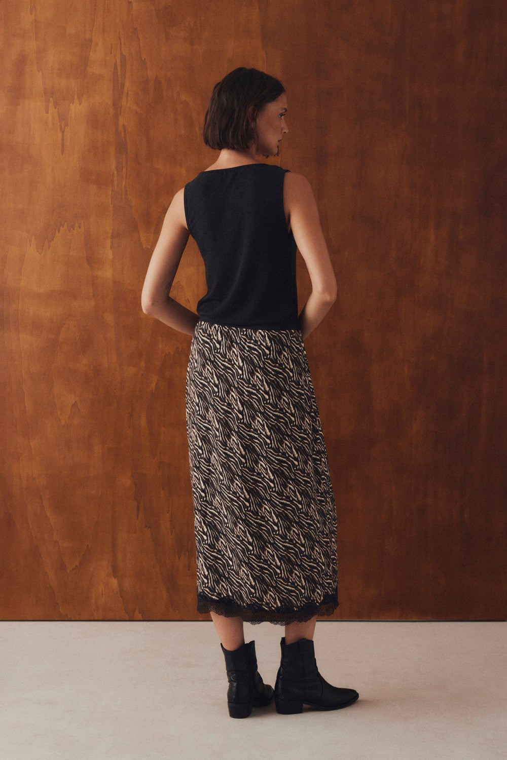 Falda Volterra animal print MI&CO - detalle puntilla