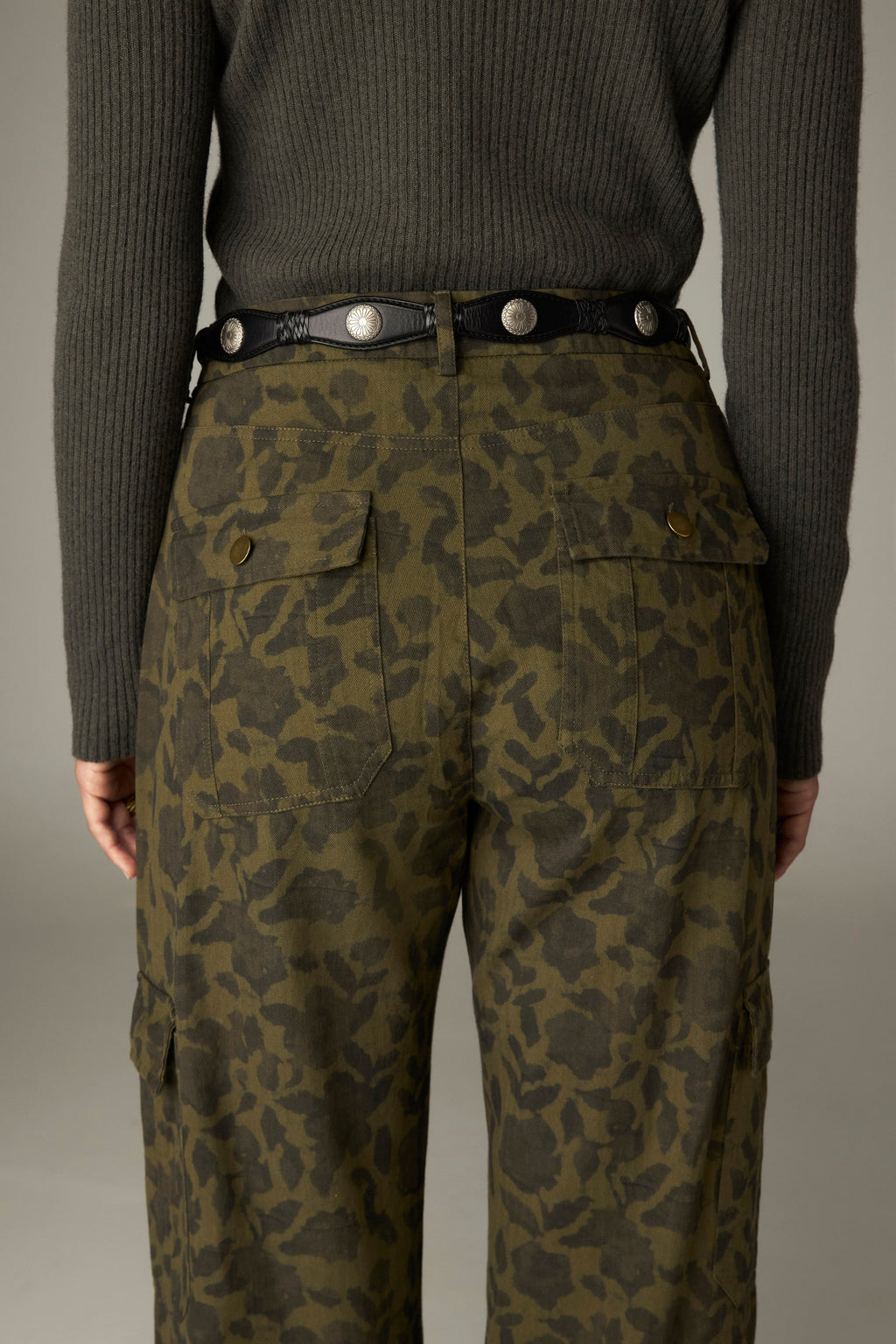 Pantalón Alan In The Army Now Greens And Blues - vista 9 - MAISON HOTEL