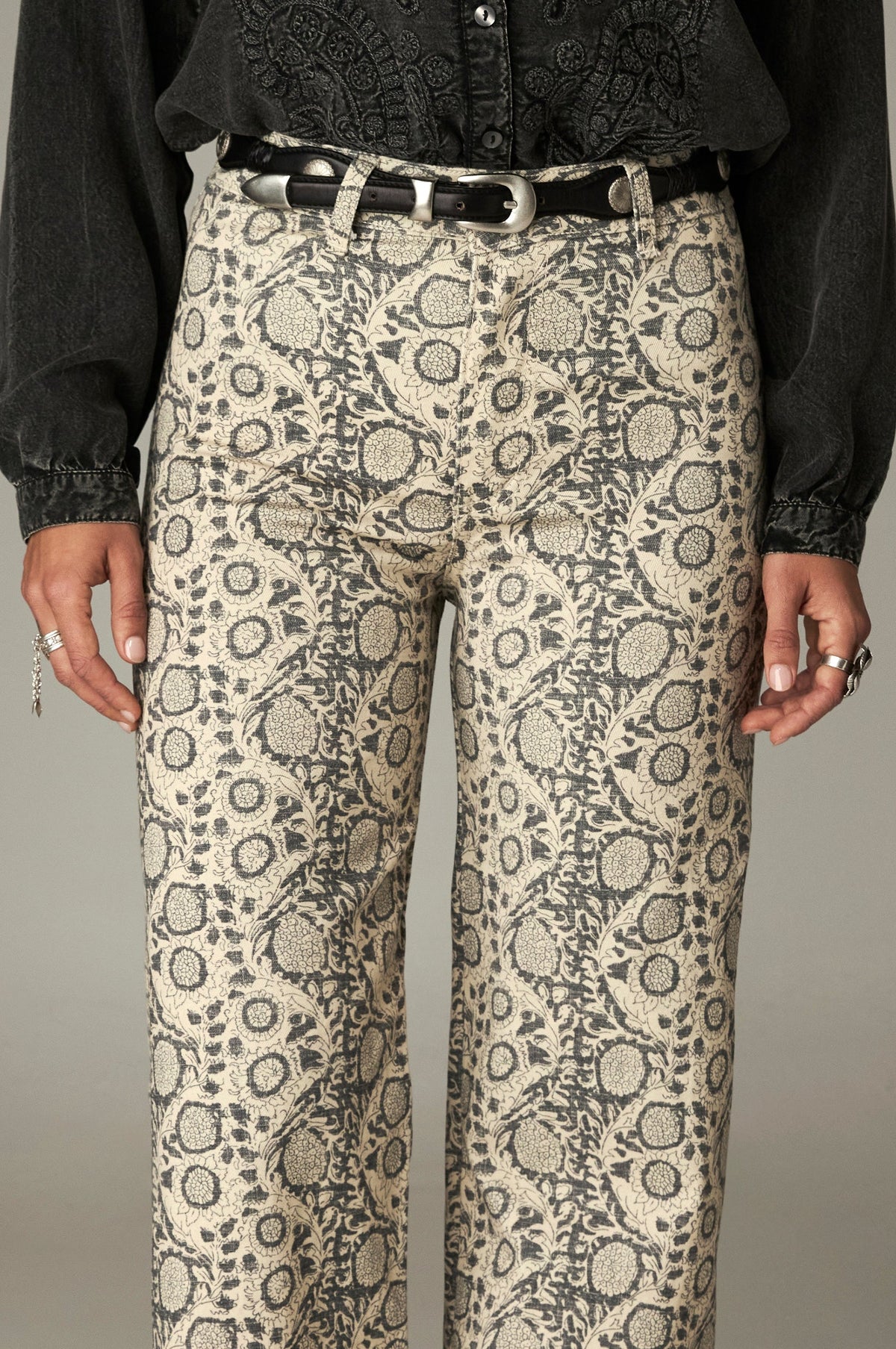 Pantalón Arlo Goa Spirit Dreamy Paisley - vista 2 - MAISON HOTEL
