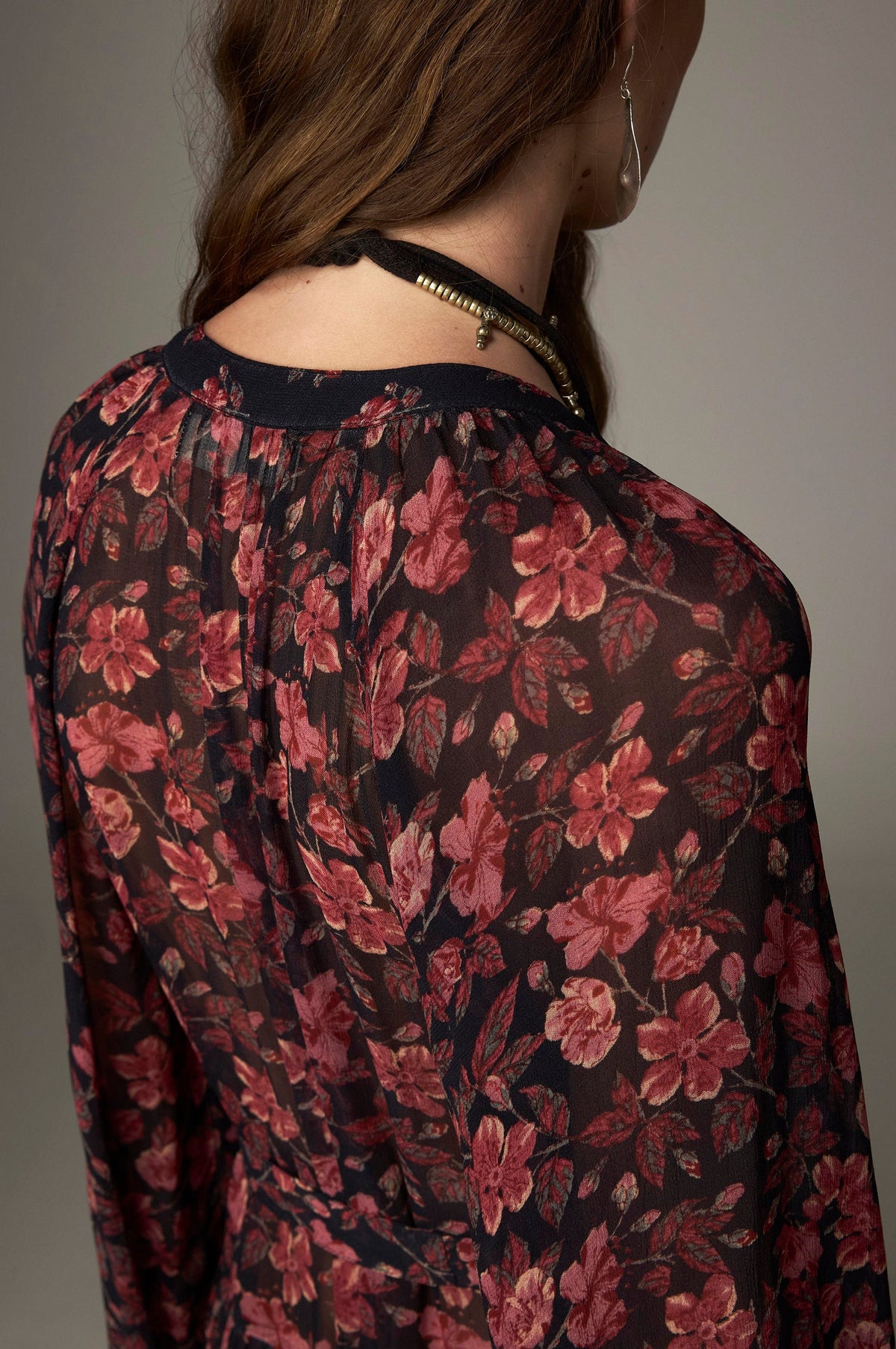 Vestido Nila Camelia Punk Pink MAISON HOTEL - detalle bordes