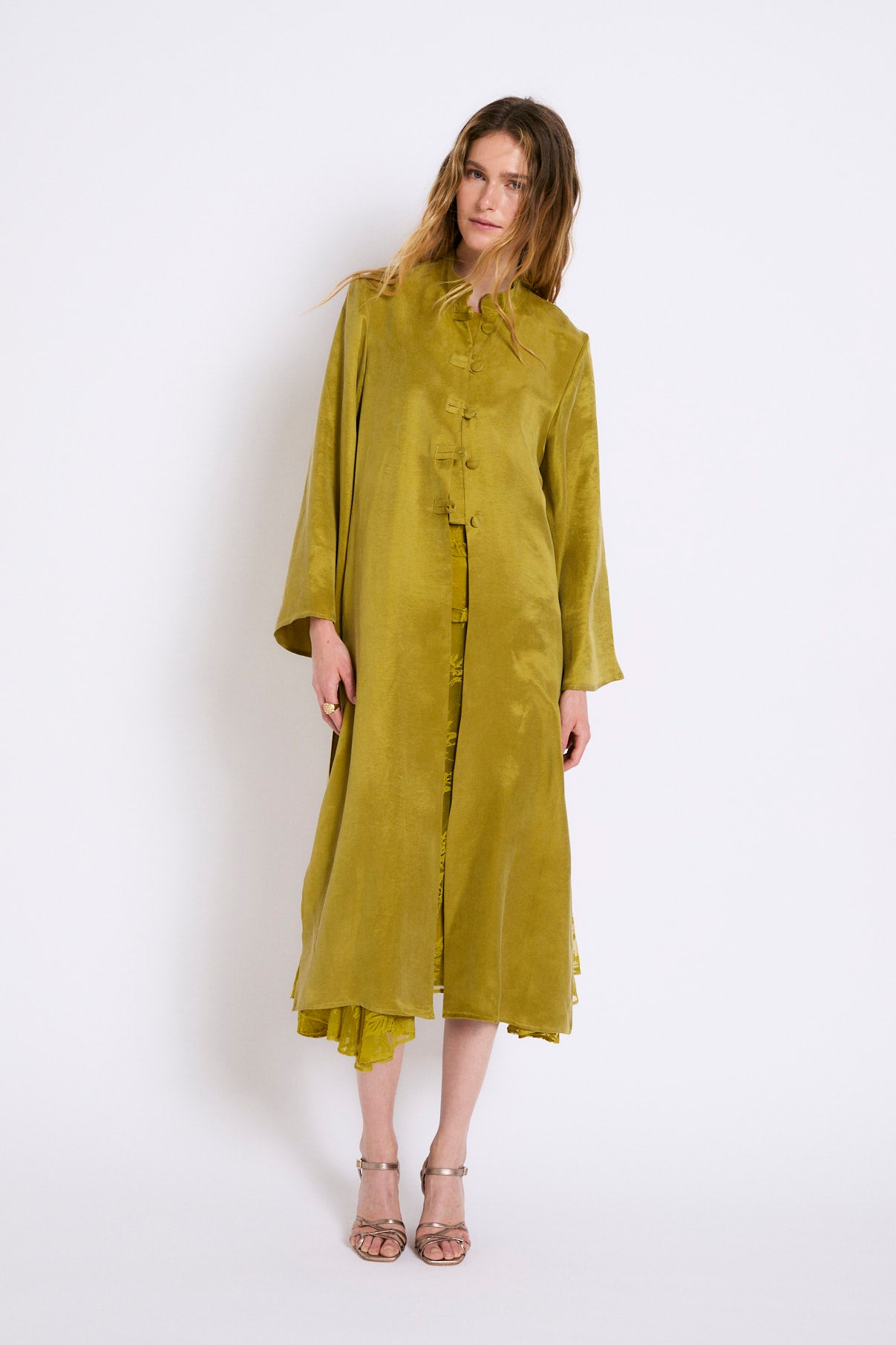 Abrigo Chiniski Oliva