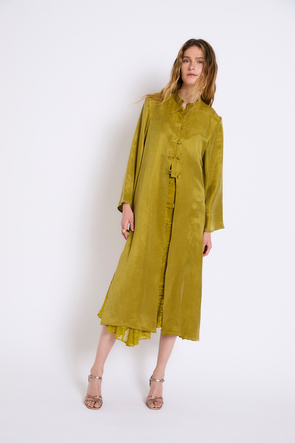 Abrigo Chiniski Oliva