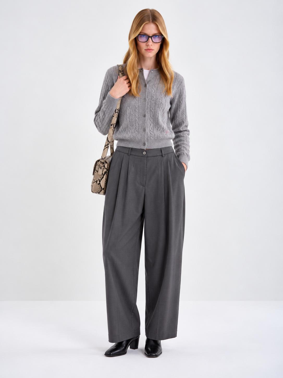 Pantalón cropped de pinzas