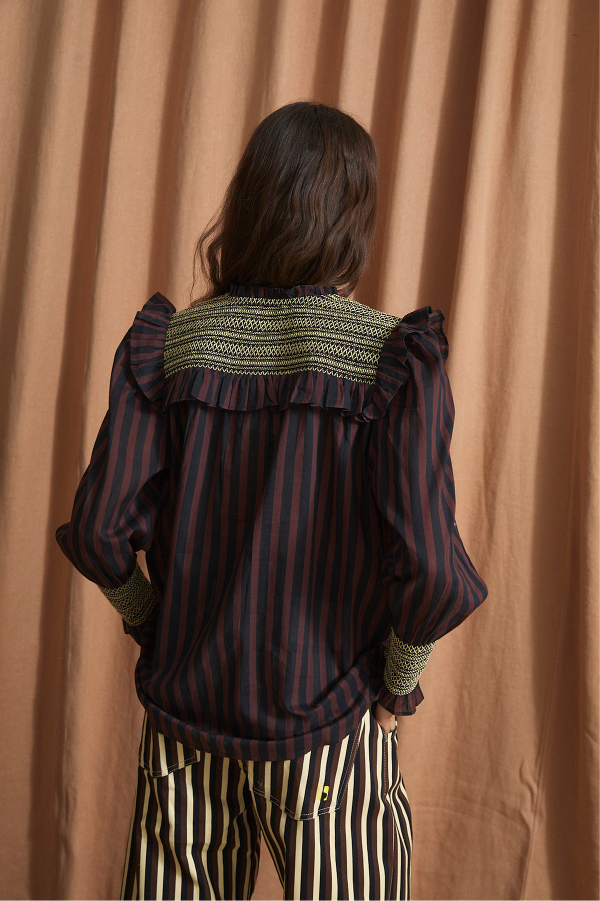 Blusa Conchita de líneas - Chocolate