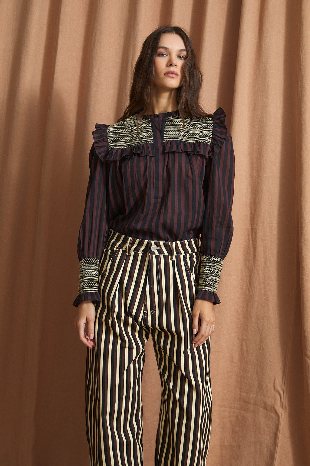Blusa Conchita de líneas - Chocolate