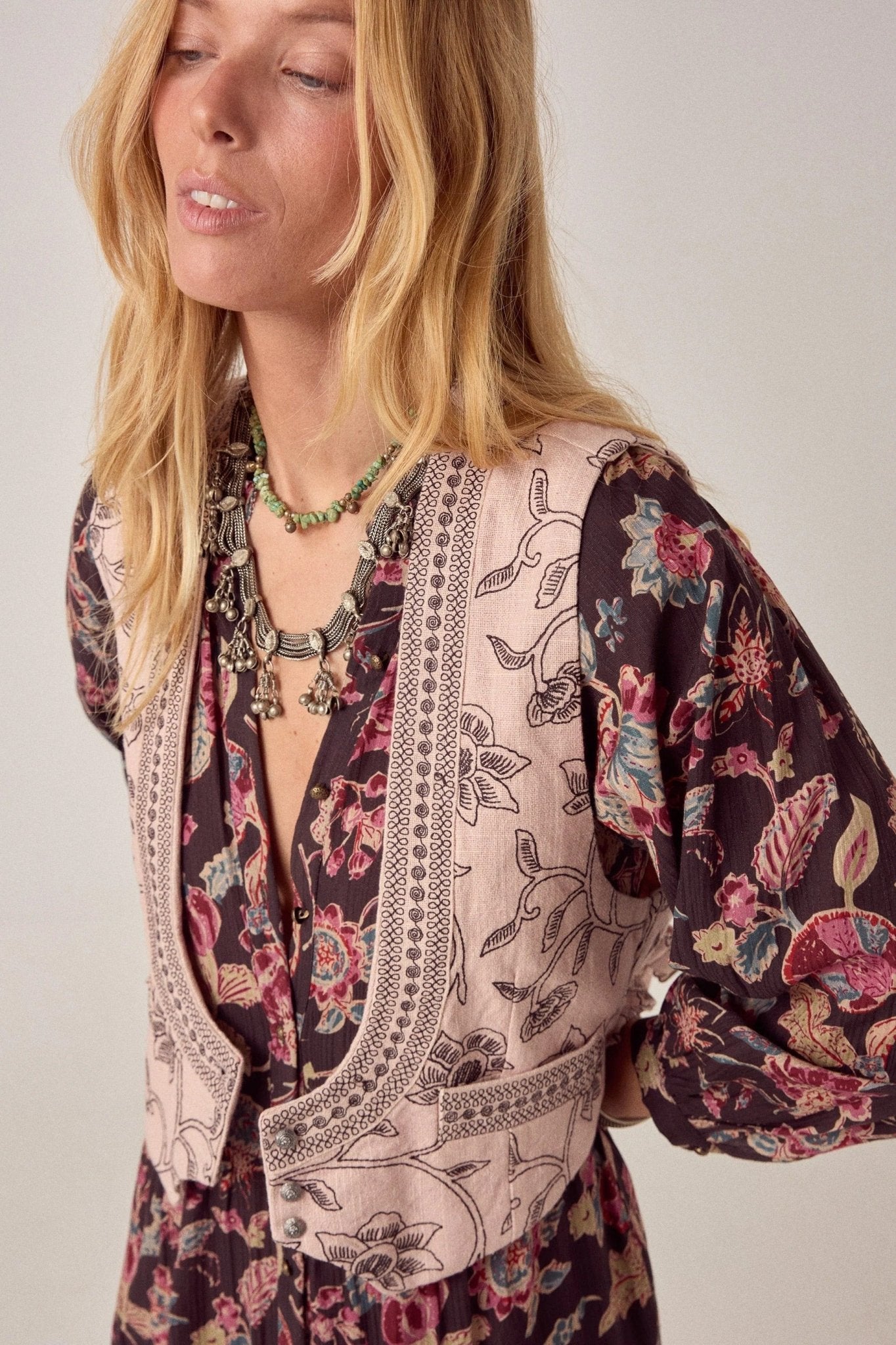 Chaleco Yamato Pinku - OLIVIA BRUTUS