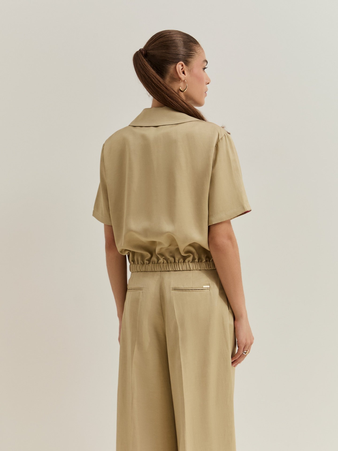 Chaqueta corta de manga corta Beige LP007559.049 - OLIVIA BRUTUS