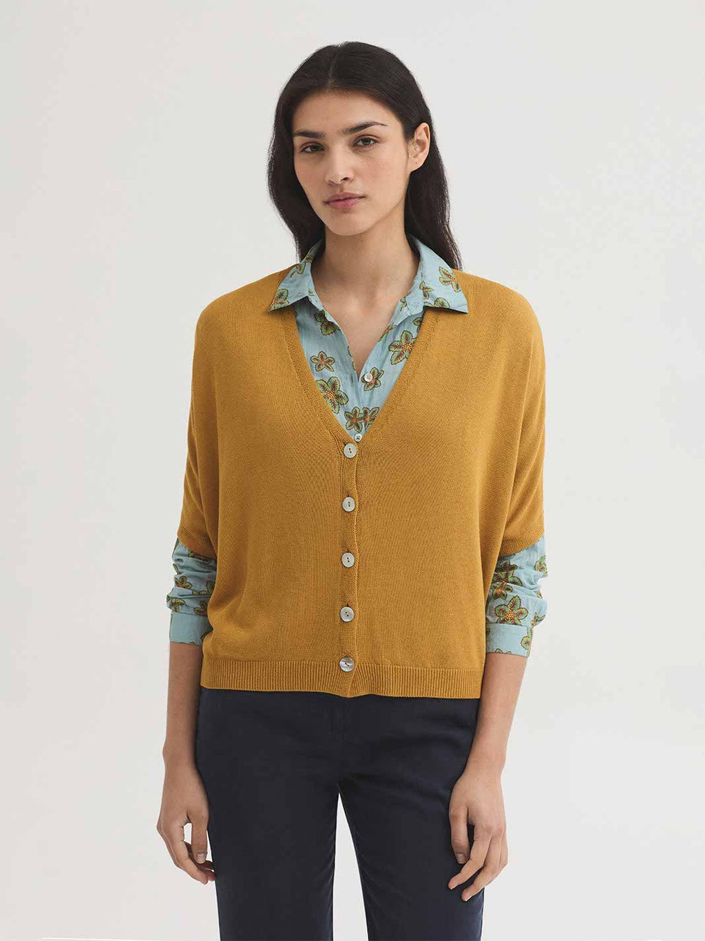 Chaqueta De Punto Wide V Neck Jacket Amarillo Oscuro - OLIVIA BRUTUS