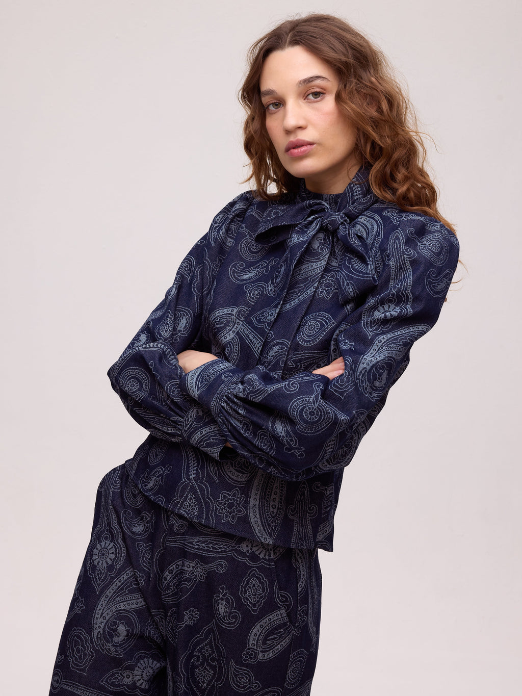 Pantalón Earth Denim vaquero paisley wide leg - detalle bolsillos