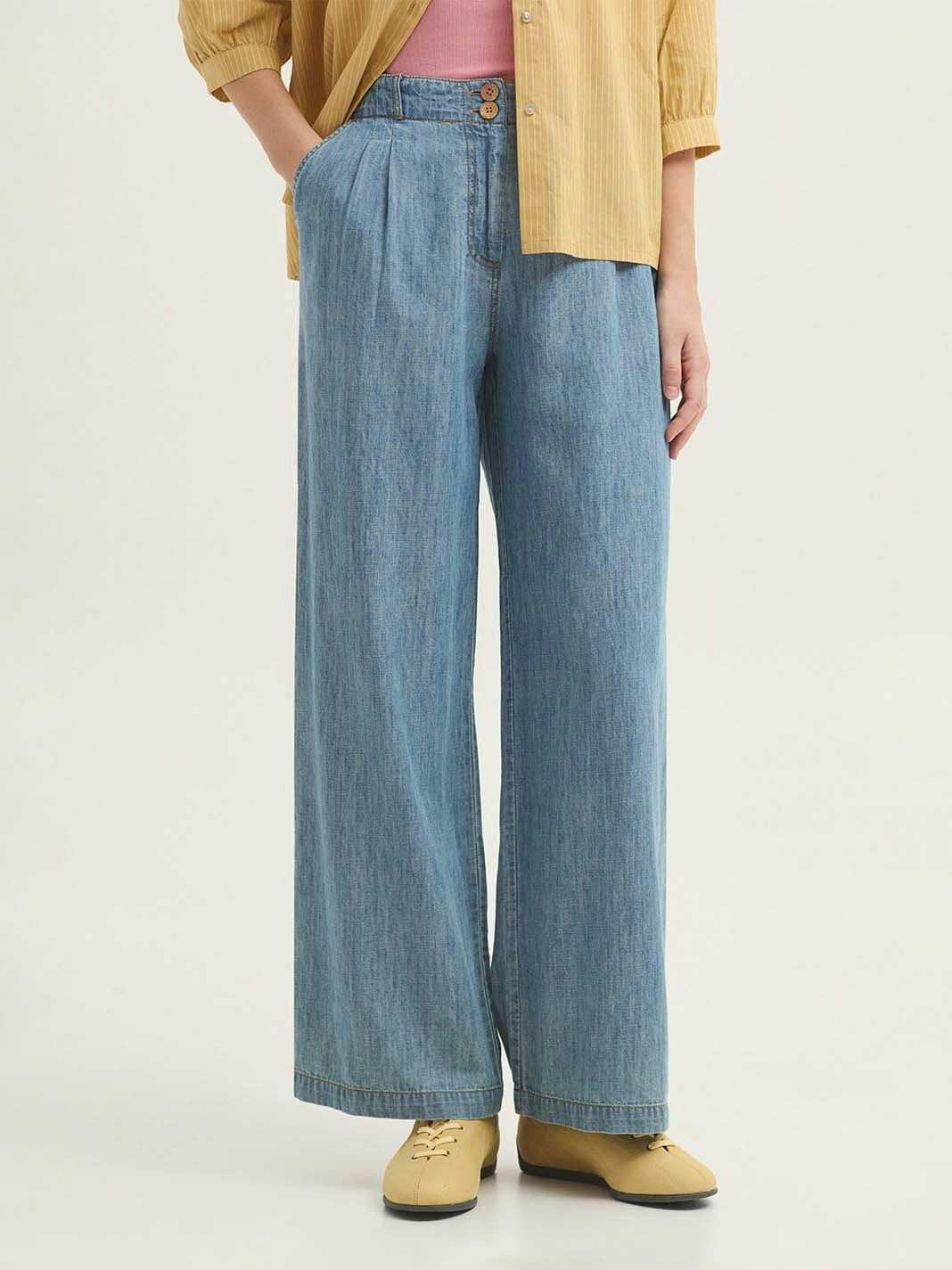 Calças Tencel Denim com Pregas Denim Claro