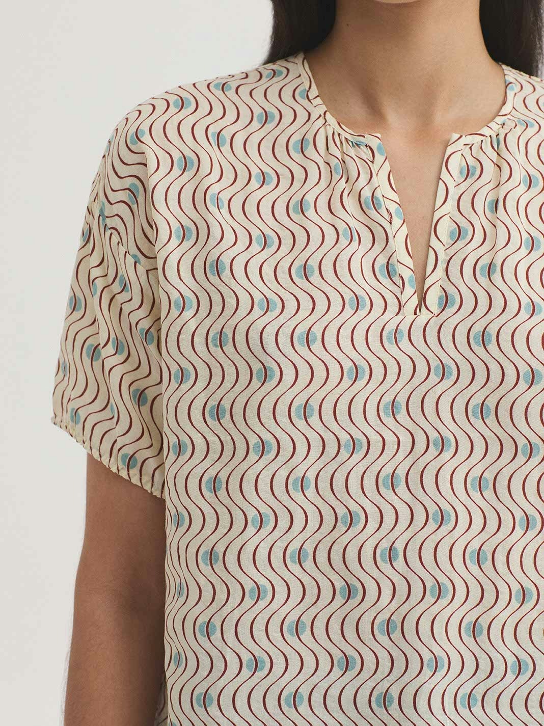 Top Hellenic Waves Estampado Cru