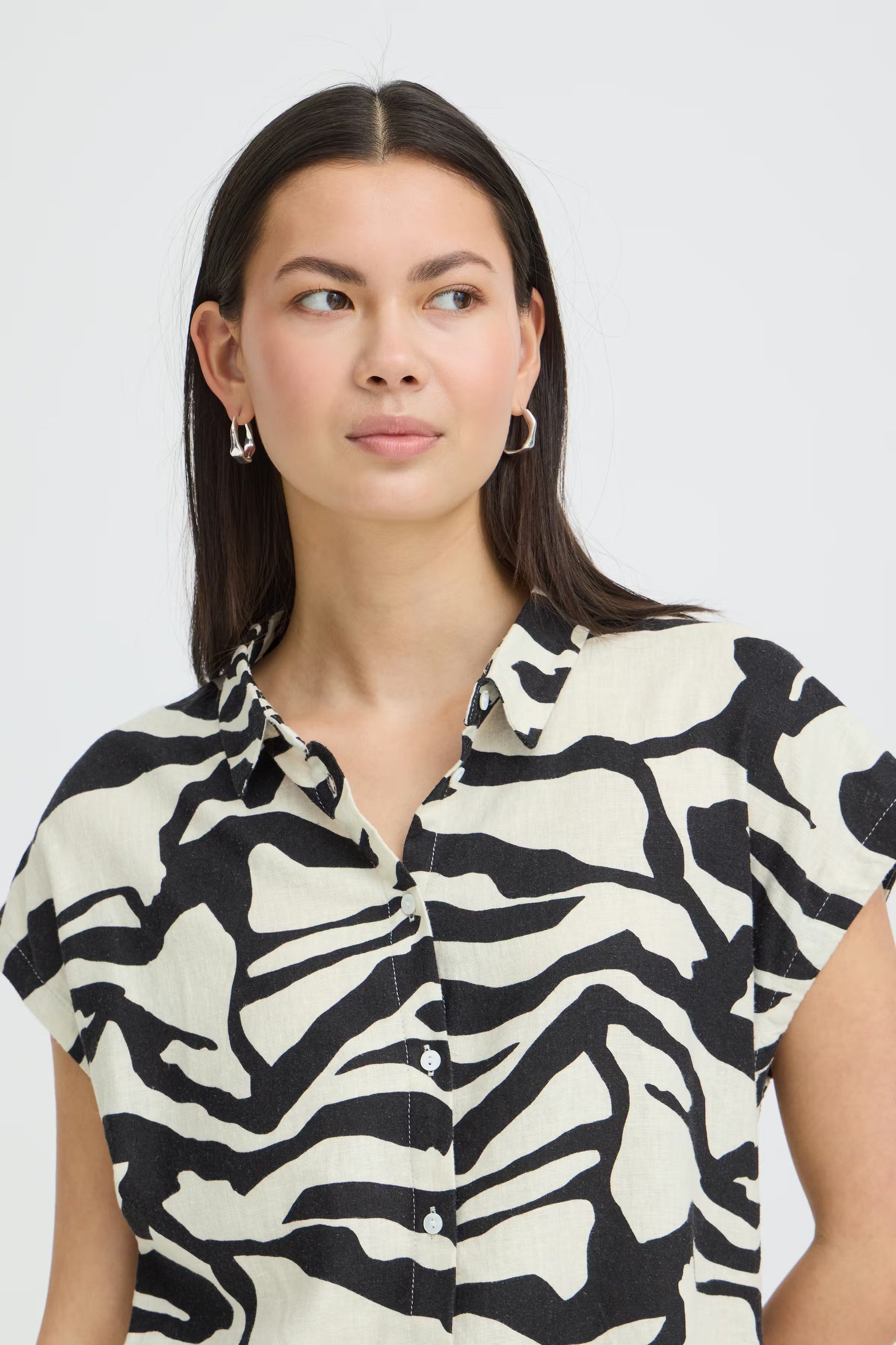Blusa Ihlinno SH3 Print Animal