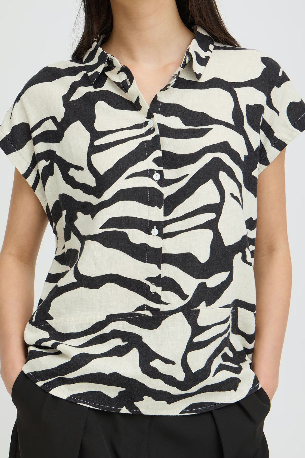 Blusa Ihlinno SH3 Print Animal