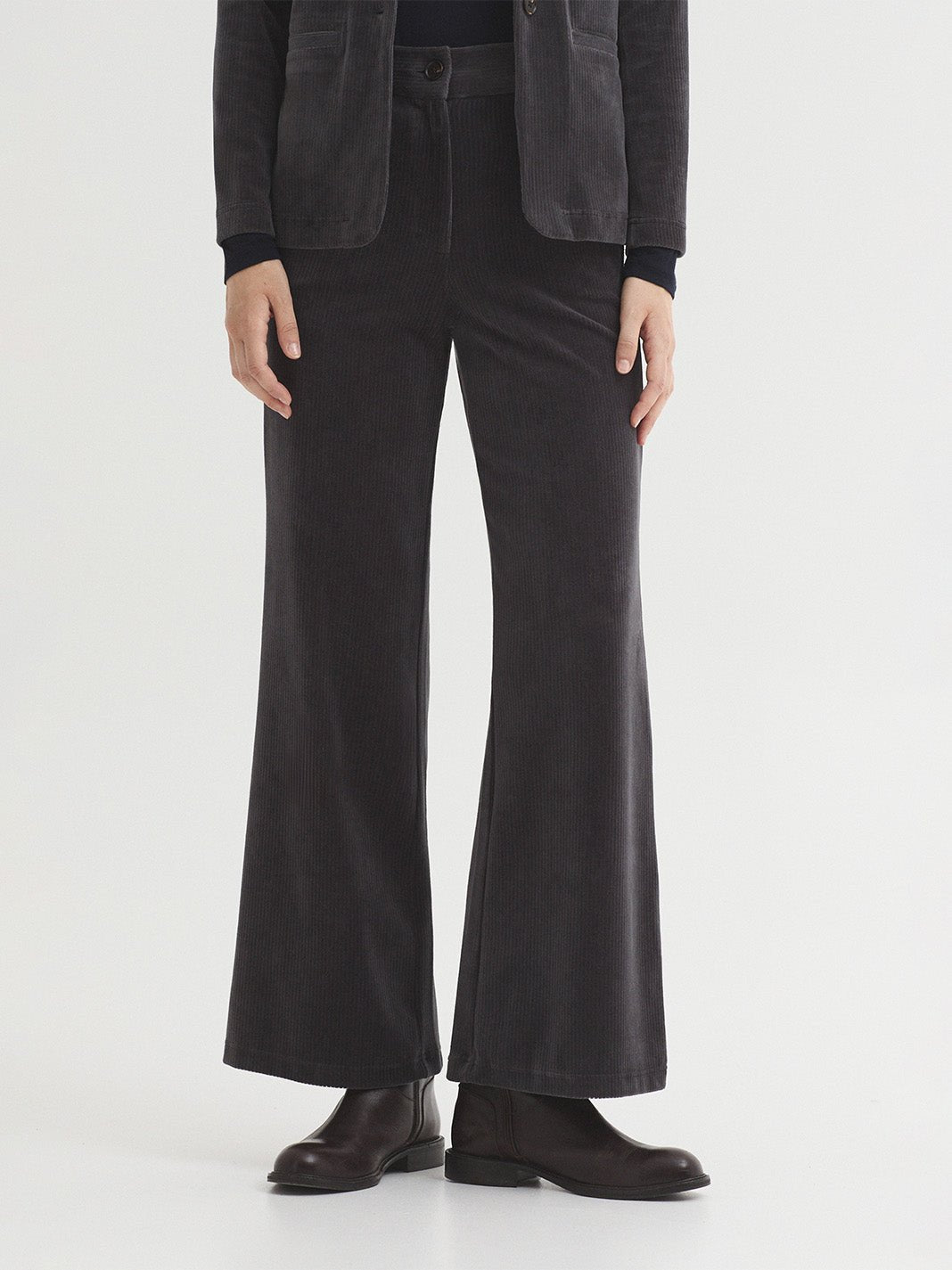 Pantalón elástico de pana con bolsillo - OLIVIA BRUTUS