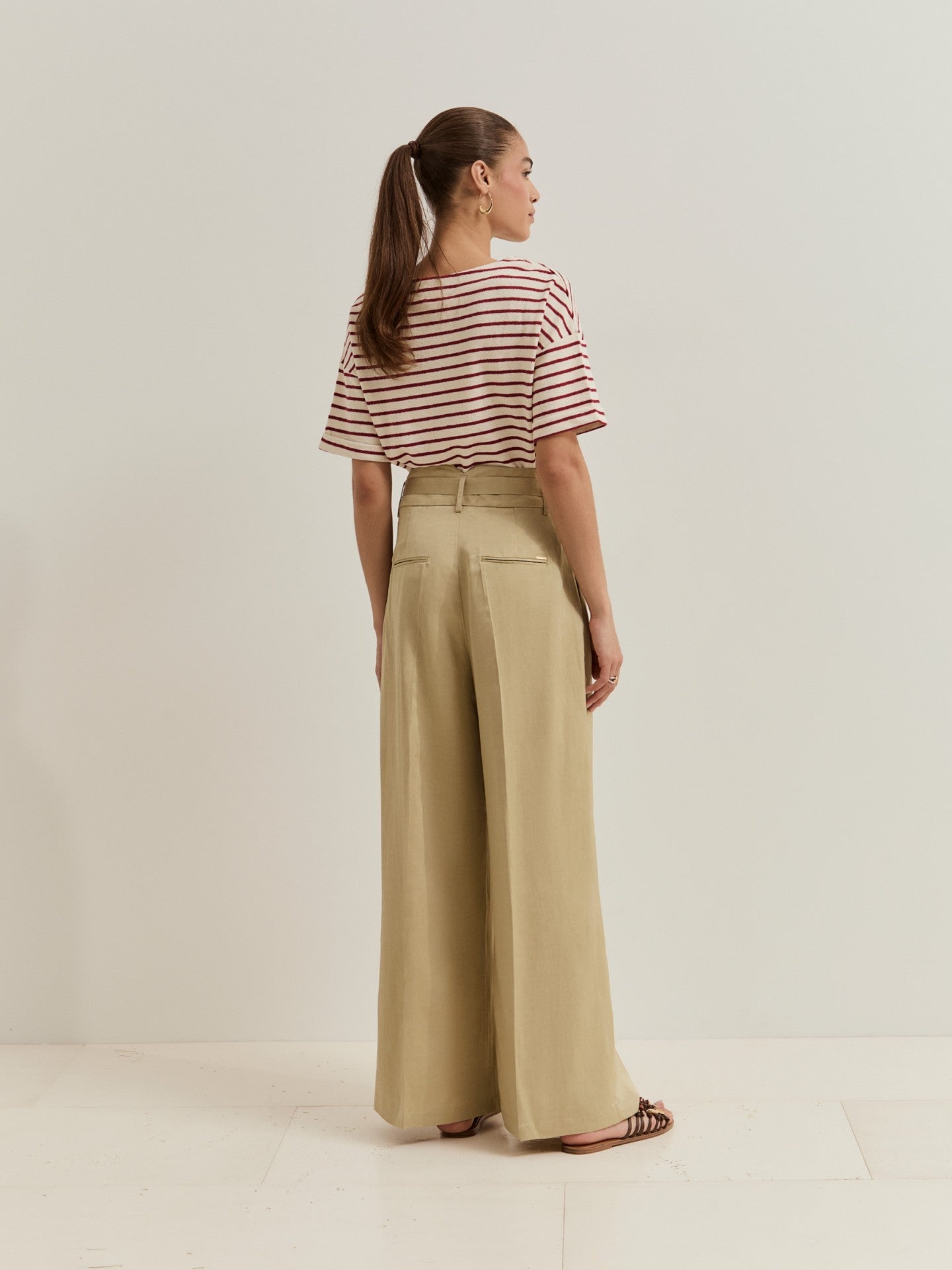 Pantalones de pierna ancha Beige LP007571.049 - OLIVIA BRUTUS