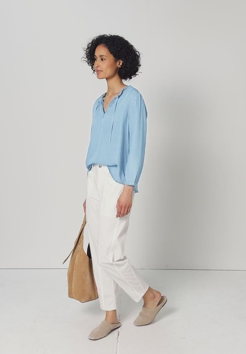 Blusa Splitneck Lavado Suave Azul Claro