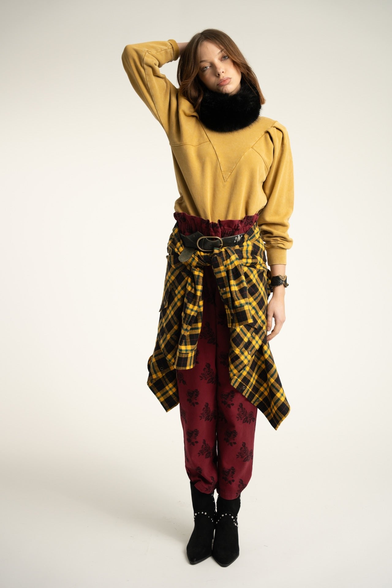 Sudadera con hombreras - OLIVIA BRUTUS