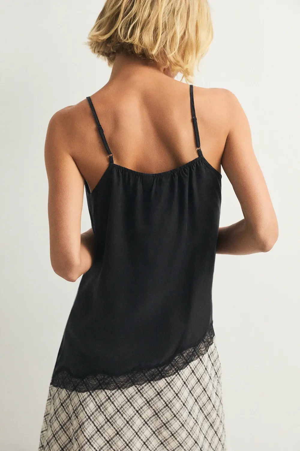 Top Yvette Carbon