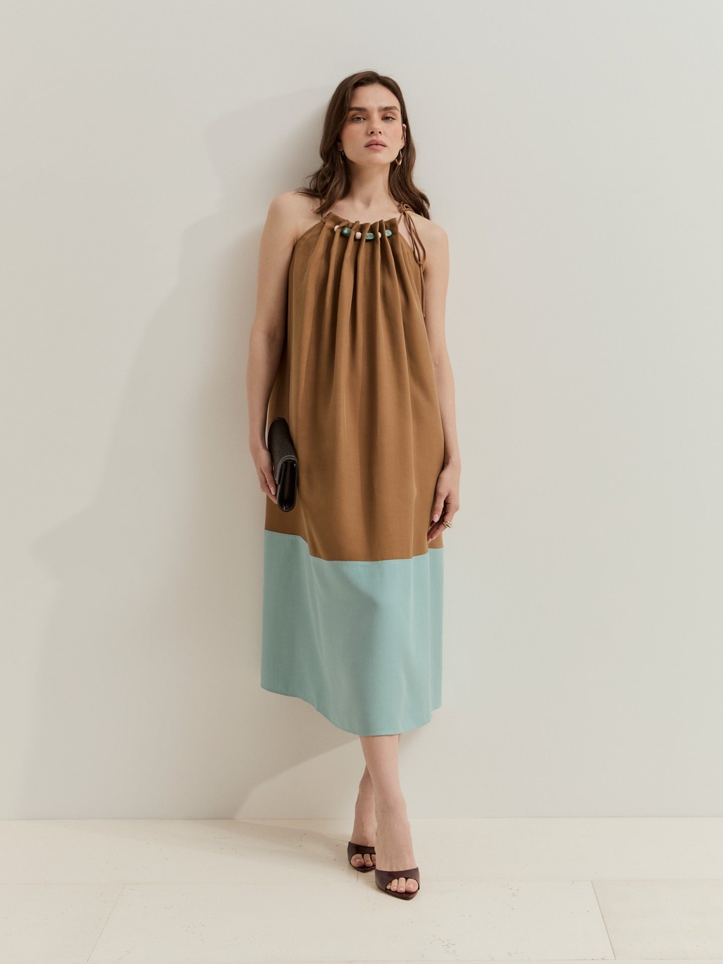 Vestido Bicolor Camel LP007381.098 - OLIVIA BRUTUS