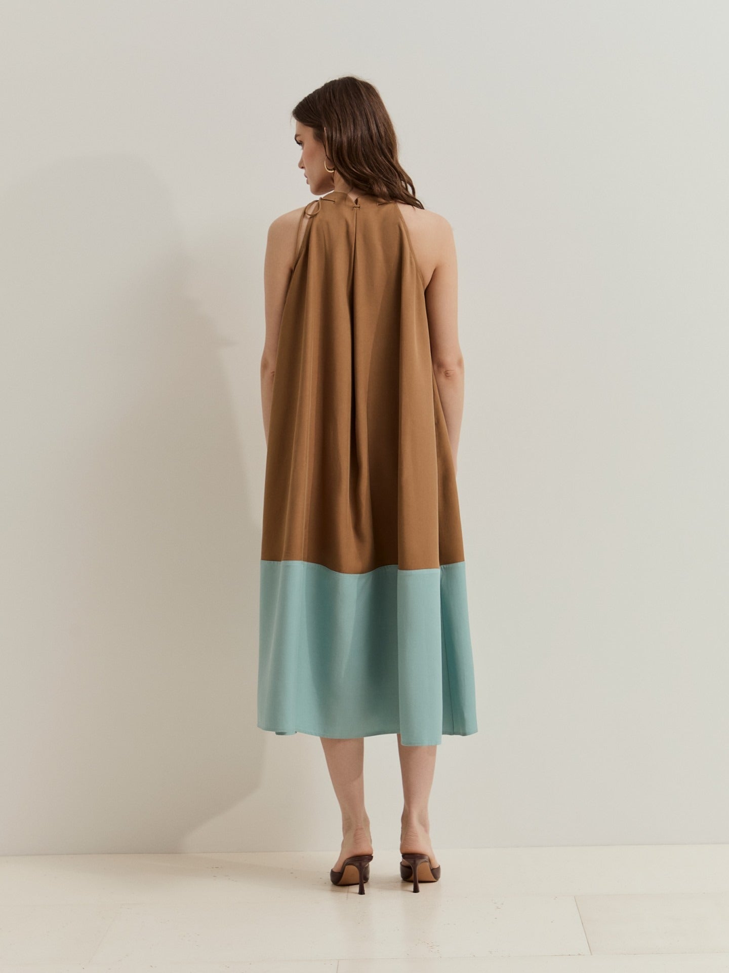 Vestido Bicolor Camel LP007381.098 - OLIVIA BRUTUS