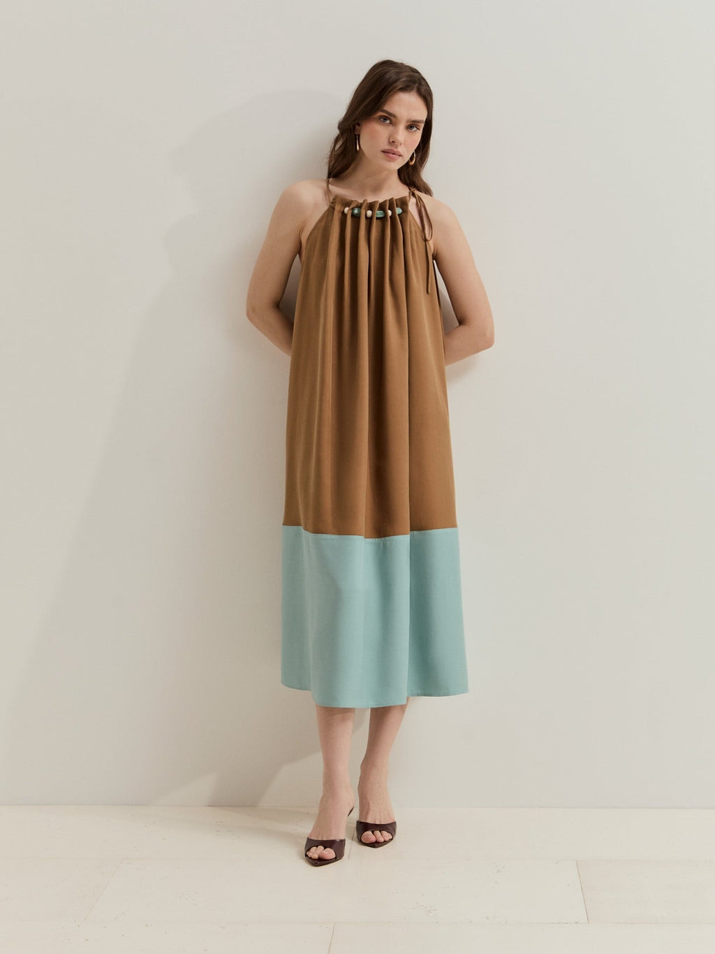 Vestido Bicolor Camel LP007381.098 - OLIVIA BRUTUS